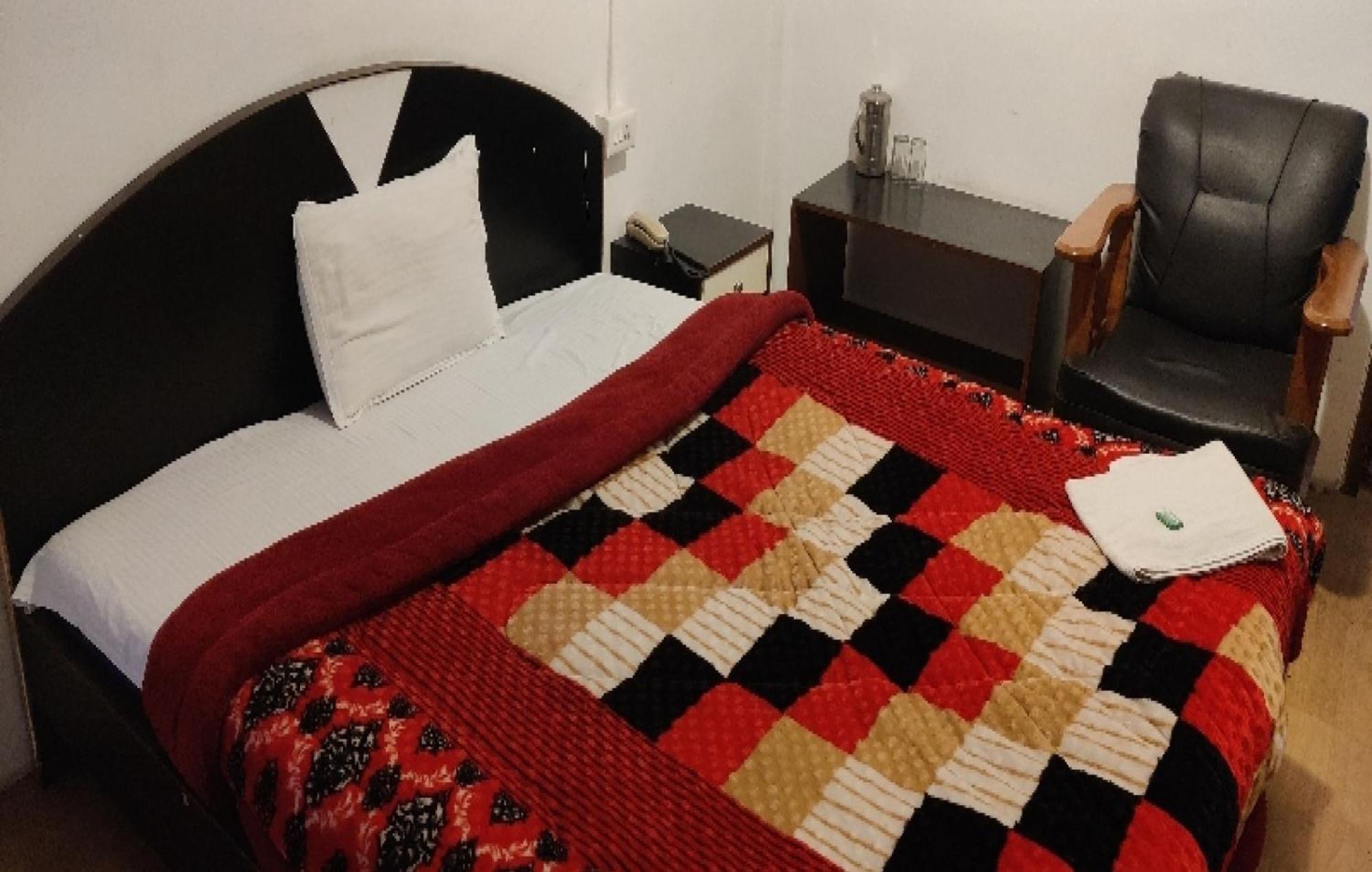 OYO 8272 Hotel Pratigya Residency Gangtok Exterior foto