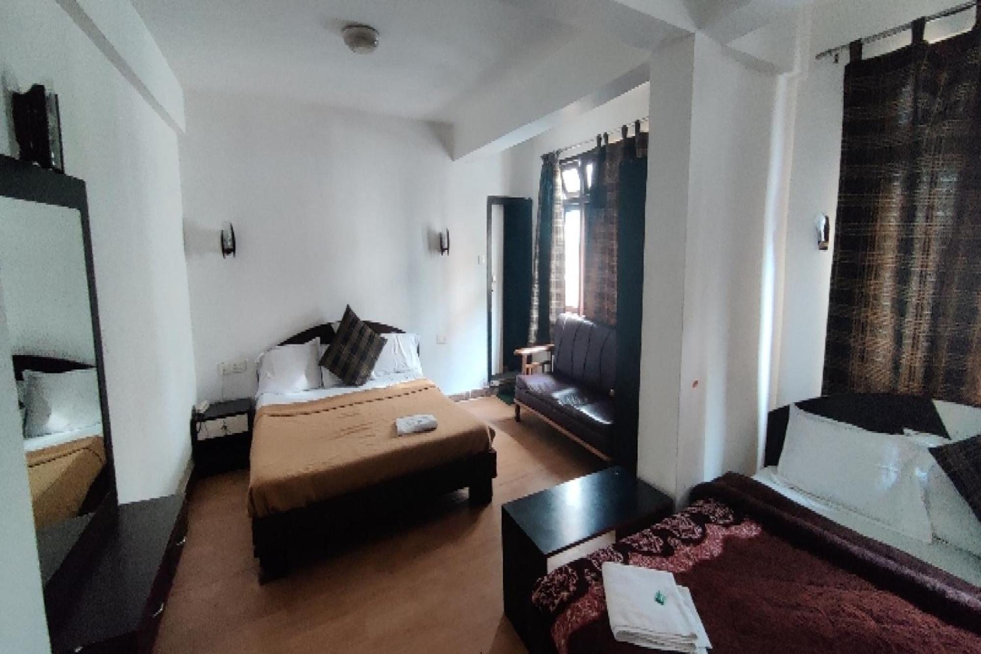 OYO 8272 Hotel Pratigya Residency Gangtok Exterior foto